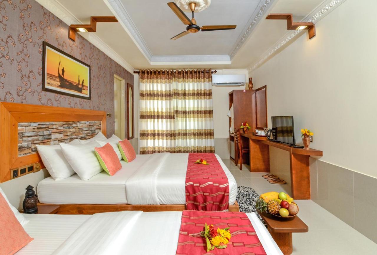 Maladiwa Beach & Spa 马富施 外观 照片