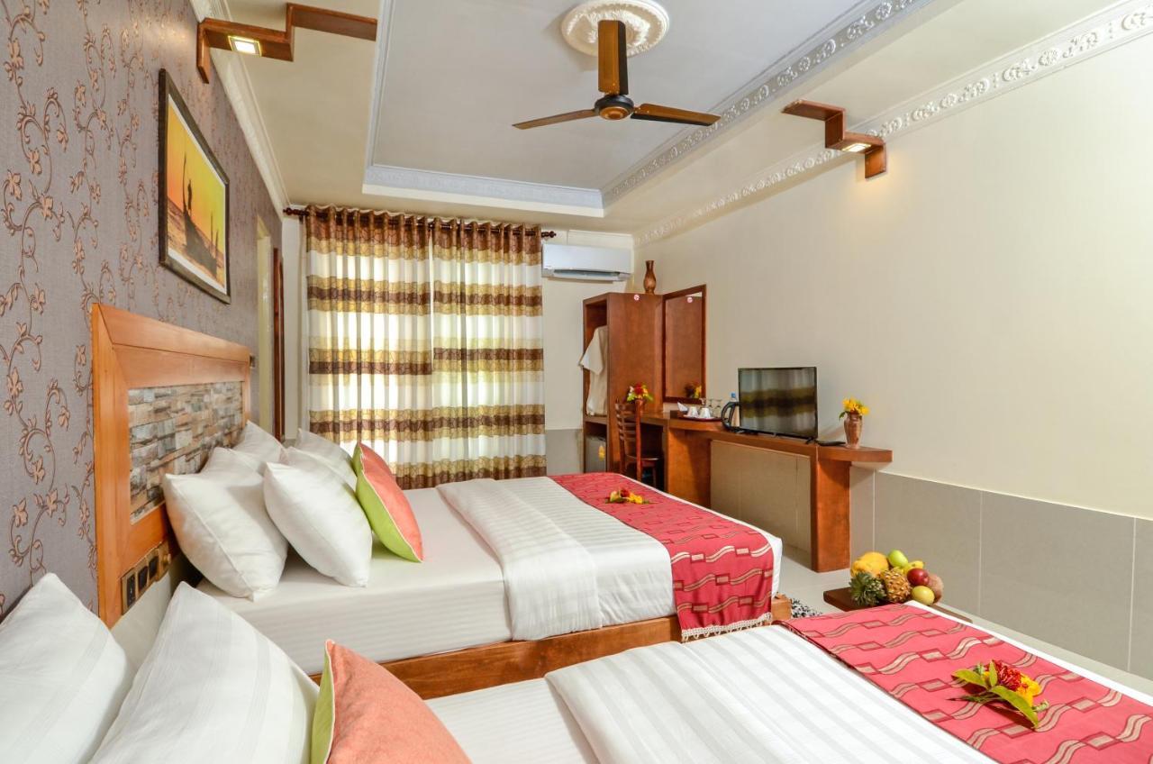 Maladiwa Beach & Spa 马富施 外观 照片